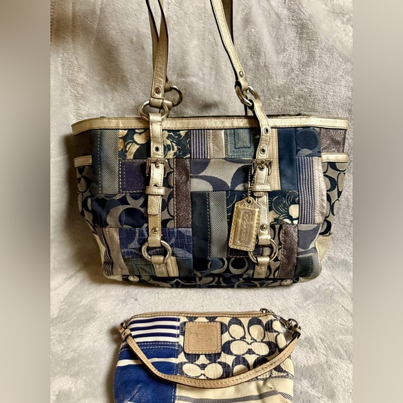 Patchwork Vintage Coach Tote Bag - Picture 3 of 12